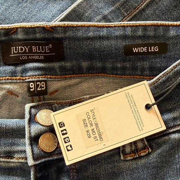 Judy Blue, 9/29, wide leg jeans - Picture 2 of 8